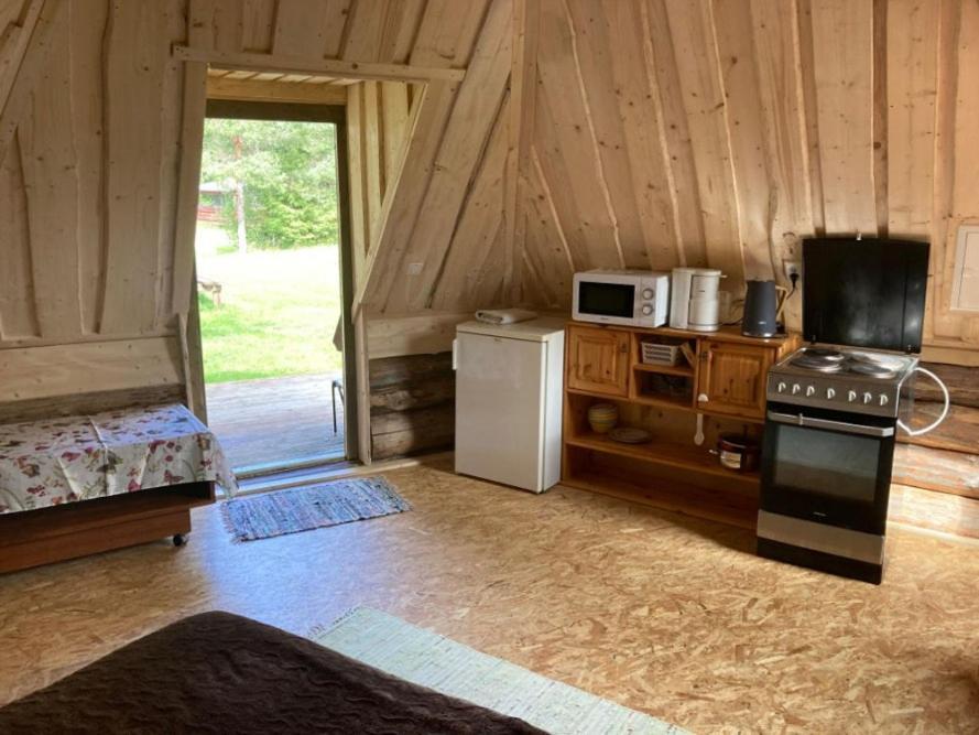 ホテル Kakulaane Tourism Farm Laukula エクステリア 写真
